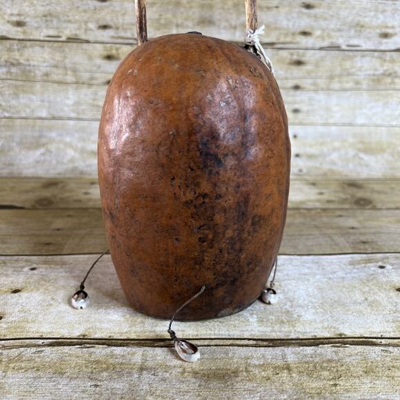African Gourd Shaker/Rattle – Sea Shell Percussion Instrument – Gepa 3 – Vintage - Picture 3 of 9